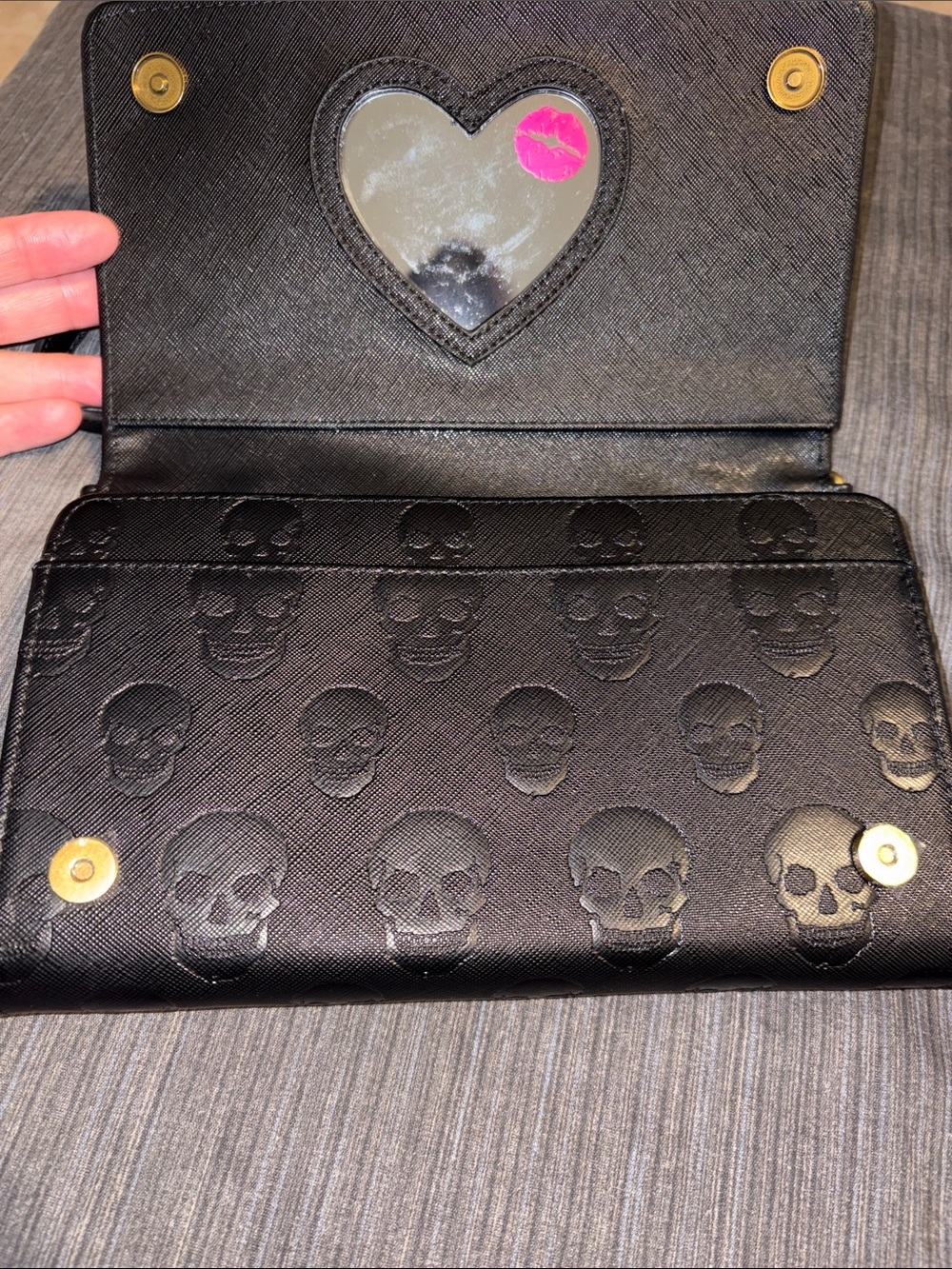 Betsey Johnson Skull Boss Wallet on a Chain NWOT - Picture 7 of 13